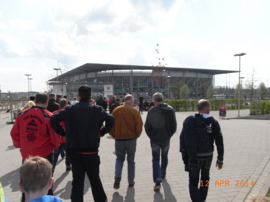Fußballjugendabteilung auf Fahrt zum Bundesligaspiel Image 1