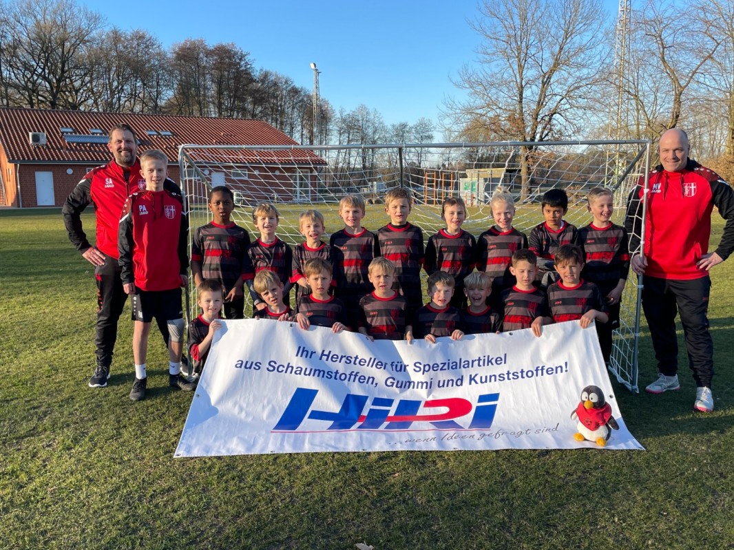 Neue Trikots für die U8-Fußballer der JSG ... Image 1